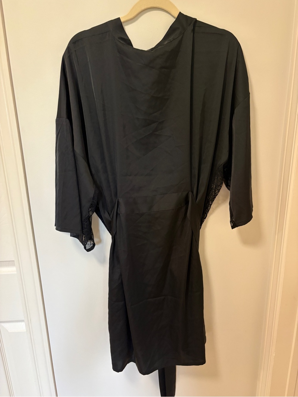 La Vie en Rose Robe Black NEW with Lace detail size XL NWT - Picture 7 of 8